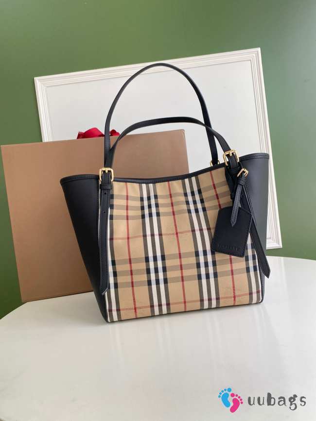 Burberry Vintage Black & Beige Nova 28x26cm - 1