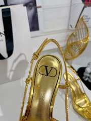 Valentino Slingback Pump In Transparent Polymer Gold - 2