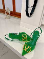 Valentino Slingback Pump In Transparent Polymer Green - 2