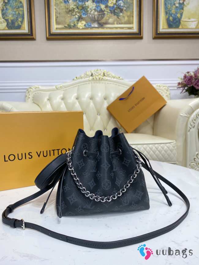 Louis Vuitton Bella Bucket Bag Mahina Leather 19x22x14cm - 1