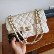 Chanel White Small Caviar Flap Champagne Gold 23cm - 1