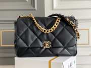 Chanel 19 gold buckle bag in black 25x36x11cm - 1