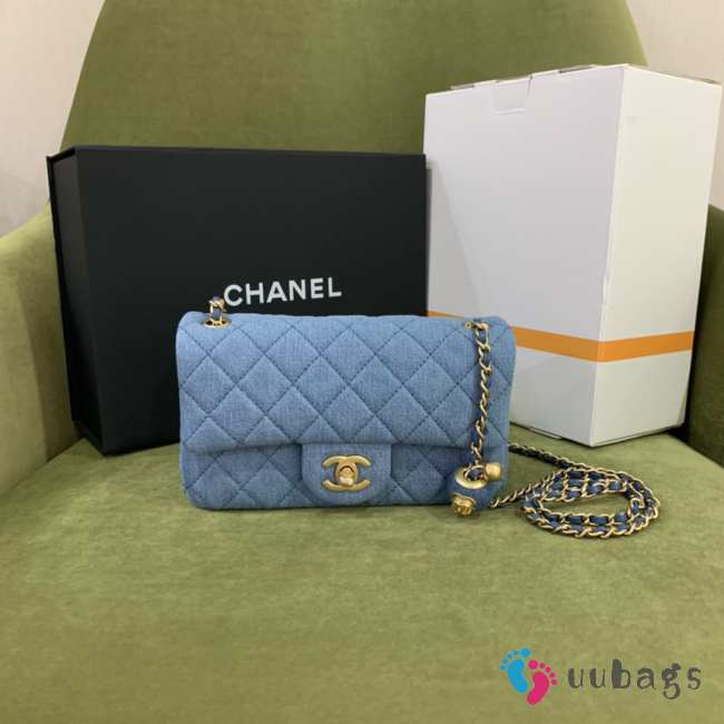 Chanel 22c denim 13x20x7cm - 1