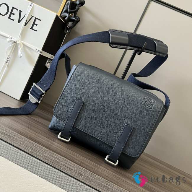 Loewe military messenger 24x17.5x11cm - 1