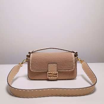 Fendi Baguette Re-Edition bag in brown sheepskin