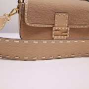 Fendi Baguette Re-Edition bag in brown sheepskin - 5