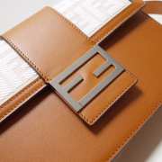 Fendi Flat Baguette Brown Leather 22.5x4x16cm - 2