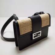 Fendi Flat Baguette Black Leather 22.5x4x16cm - 4