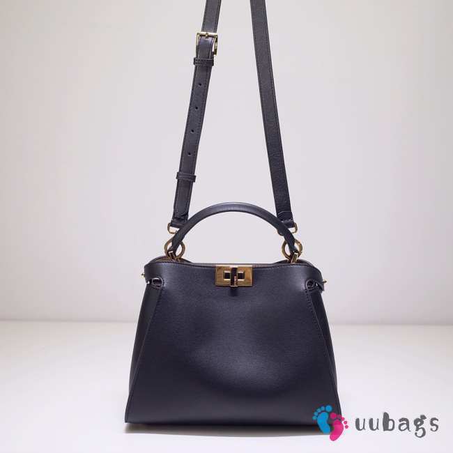 Fendi Peekaboo Essential Bag Leather Black Large 27x13x22cm - 1