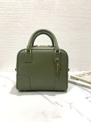 Loewe Amazona square bag in nappa calfskin green