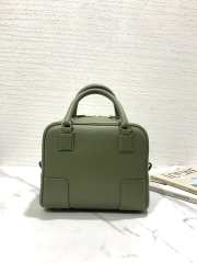 Loewe Amazona square bag in nappa calfskin green - 4