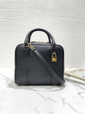 Loewe Amazona square bag in nappa calfskin black