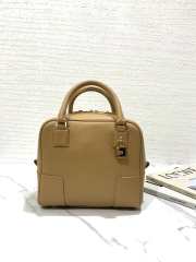 Loewe Amazona square bag in nappa calfskin brown - 4