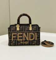 Fendi By The Way Boston 18x8x12cm - 1