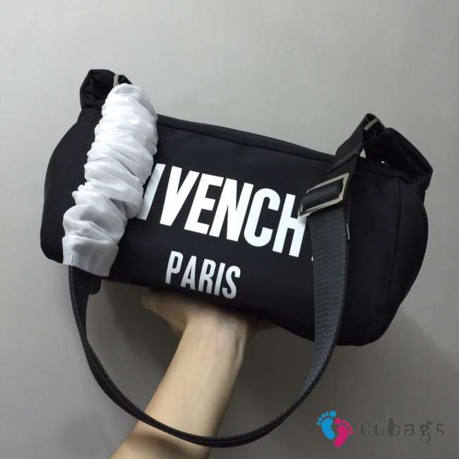 Givenchy Shoulder bag 32x8x23cm - 1