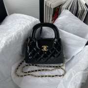 Chanel Top Handle Black 20x15x7cm - 1