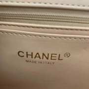 Chanel Flapbag Beige 23x14x7cm - 3