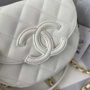 Chanel Flapbag white 19x16x7cm - 3