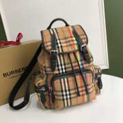 Burberry B's military Backpack 22x33cm - 1