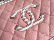 Chanel Medium Vanity Case in Pink Caviar (Pink & White Trim) 21x16x9cm - 3