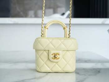 Chanel 23s yellow 15×12.5×8cm