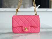 Chanel 23P pink shoulder bag with gold buckle 12x19x8cm - 1