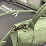 Balenciaga Hourglass BG8896 in light green 19x8x21cm - 3