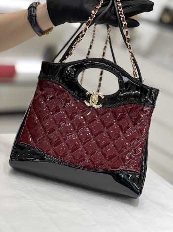 Chanel 31 bag in Red 22x23x5.5cm