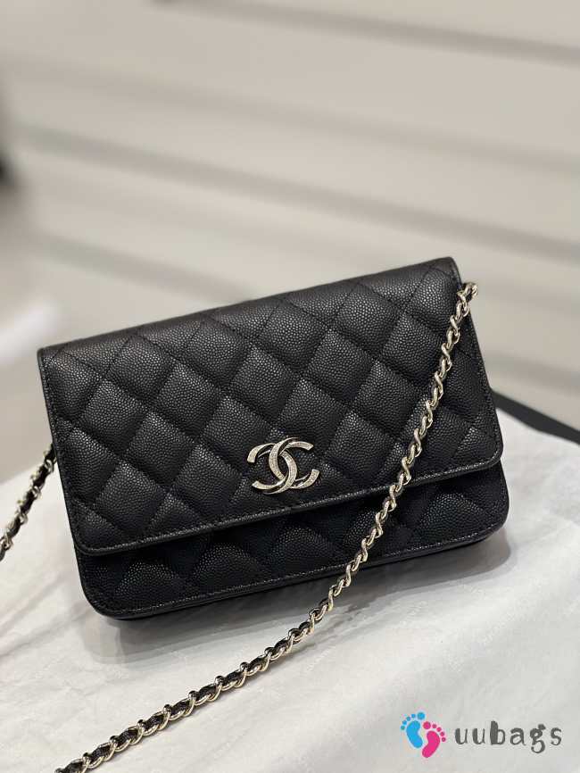 Chanel small Woc 23s in black 19x3x12cm - 1