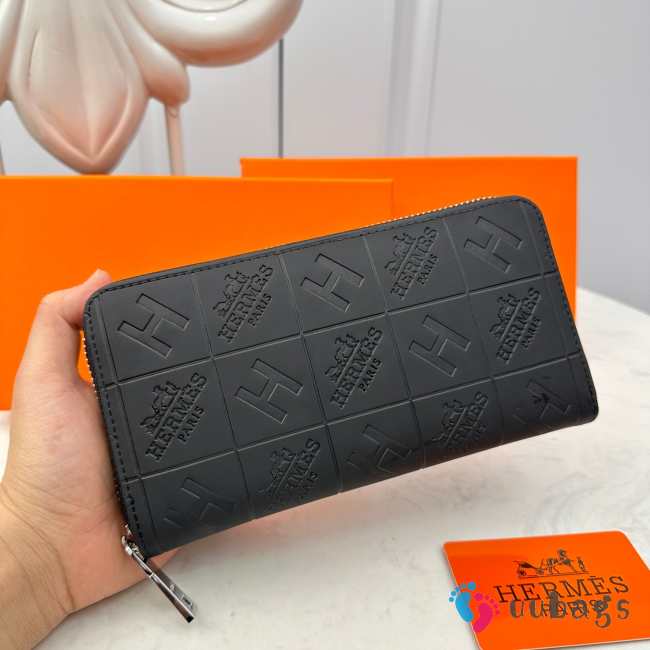 Hermes 666043 Small Wallet in black 19x10x2.5cm - 1