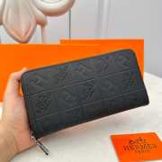 Hermes 666043 Small Wallet in black 19x10x2.5cm - 1