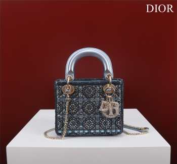 Lady Dior Micro blue 17x15x7cm