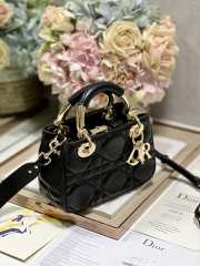 Dior lady small bag with gold hardware in black 19x13x8cm - 4