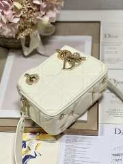 Dior Lady Small bag with gold hardware in white 19x13x8cm - 2