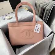 Chanel medallion tote in peach 30x21x8cm - 1