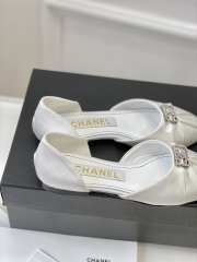 Chanel doll flat shoes in white - 3