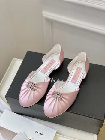 Chanel doll flat shoes in pink