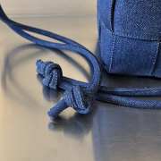 Bottega Veneta Blue Small Cassette Denim Bucket Bag - 4