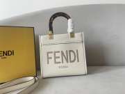 Fendi Small Roma tote bag in white 25.5x22.5x12cm - 1