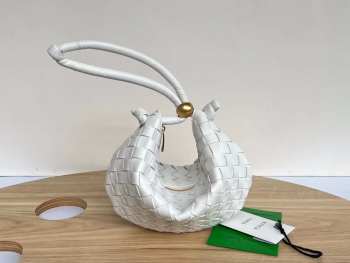 Bottega Veneta Turn Pouch in White 29x3x19cm