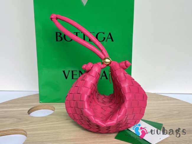 Bottega Veneta Turn Pouch in Pink 29x3x19cm - 1