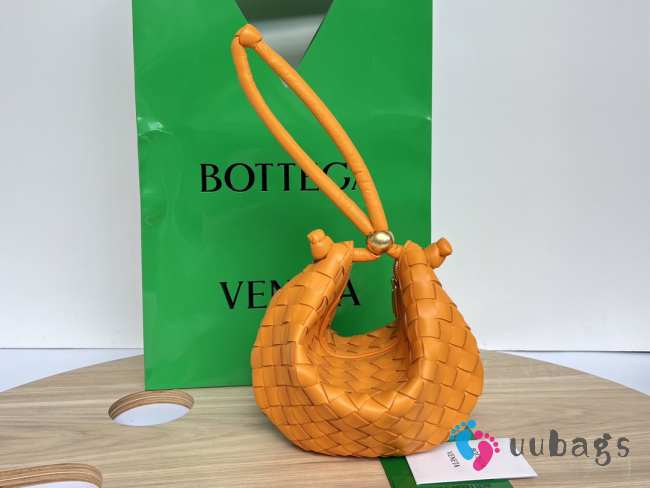 Bottega Veneta Turn Pouch in Orange 29x3x19cm - 1