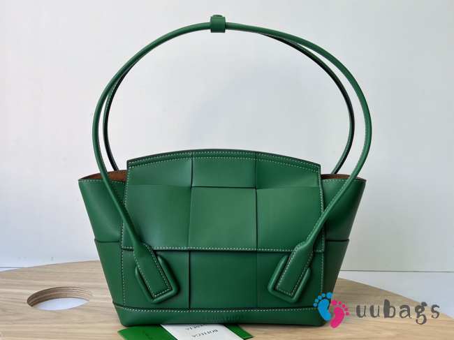 Bottega Veneta Arco Intreccio Leather Top Handle Bag in Green - 1