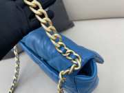 Chanel 19 Maxi Flap Bag in Blue 30cm - 5