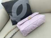 Chanel 19 Maxi Flap Bag in Light Purple 30cm - 3