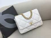 Chanel 19 Maxi Flap Bag in white 36cm - 1