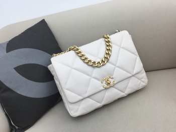 Chanel 19 Maxi Flap Bag in white 36cm