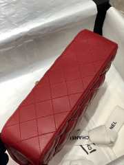 Chanel Flap bag with gold hardware in red 23cm - 6