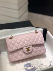 Chanel Flap bag with gold hardware in pink 23cm - 1