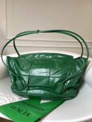 Bottega Veneta green Arco Bag 56x15x34cm - 1